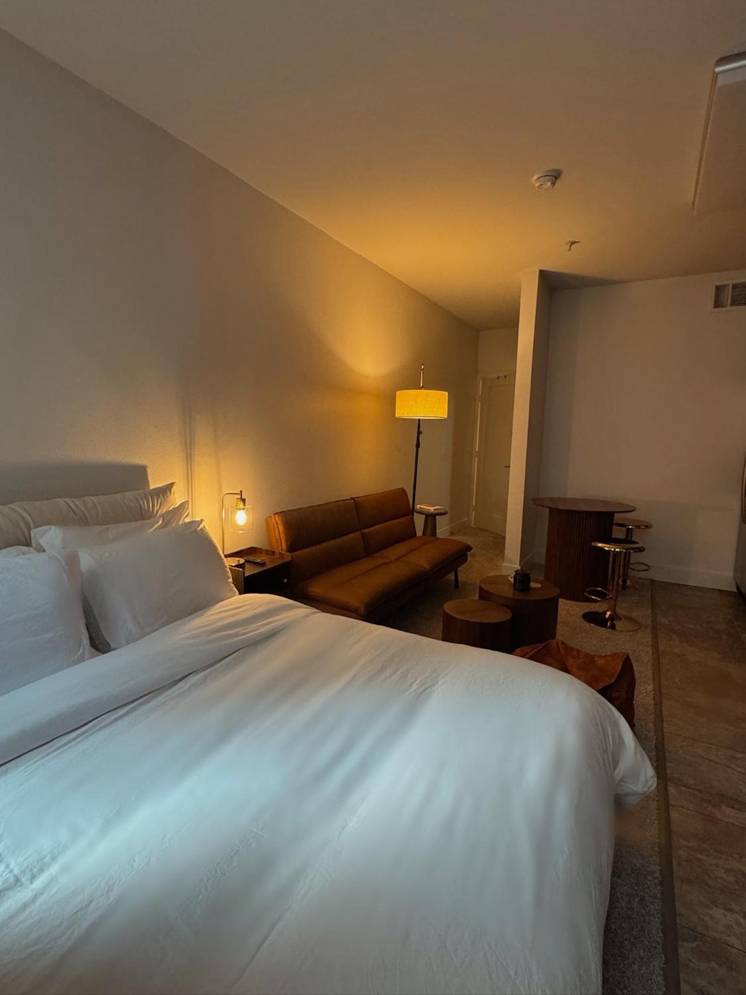 Elegant At Marina-venice With Pool, Jacuzzi, Gym By Holistica Retreats